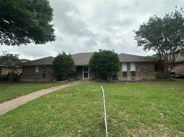 13114 Halwin Cir, Dallas, TX 75243