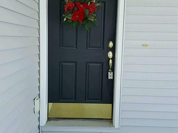 2nd image of 334 Daytona Dr