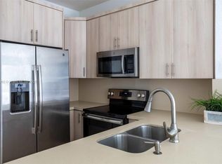17640 NW 73rd Ave APT 201-19, Hialeah, FL 33015