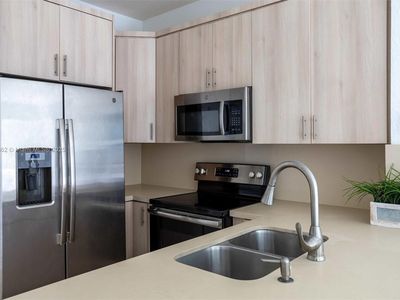 17640 NW 73rd Ave APT 201-19, Hialeah, FL, 33015