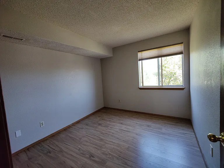 1075 S Elkhart Way #301 — Photo 11