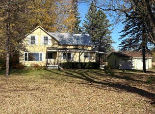 382 S End Rd, North Hero, VT 05474