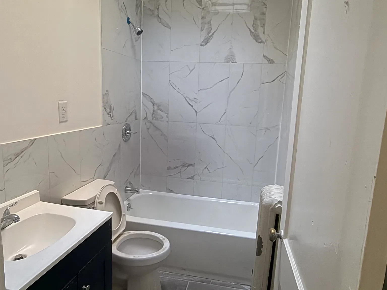 3 bed, 1254 sqft, $1,695 — Photo 1
