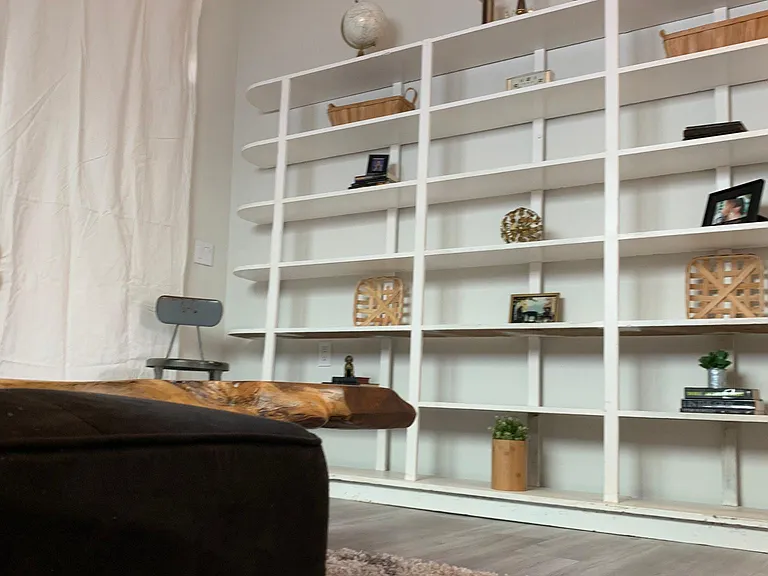 Pine St — Photo 23