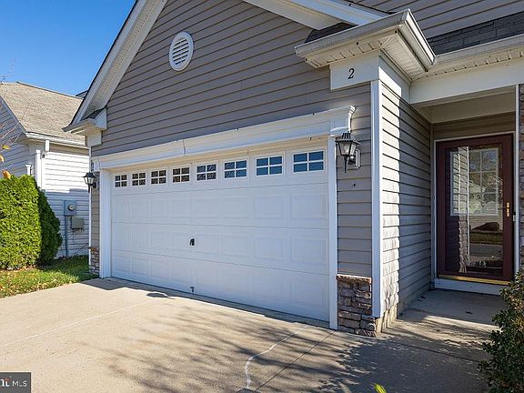 3rd image of 2 Brunswick Dr