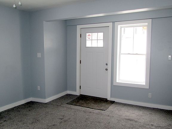 Entrance from the front door