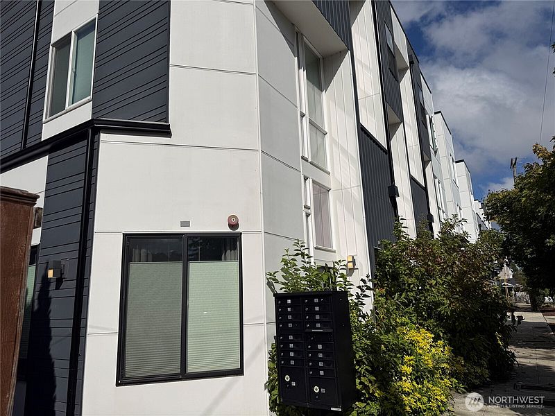 2nd image of 6317 34th Avenue