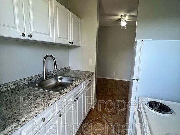 3rd image of 5400 N Flagler Dr #C14
