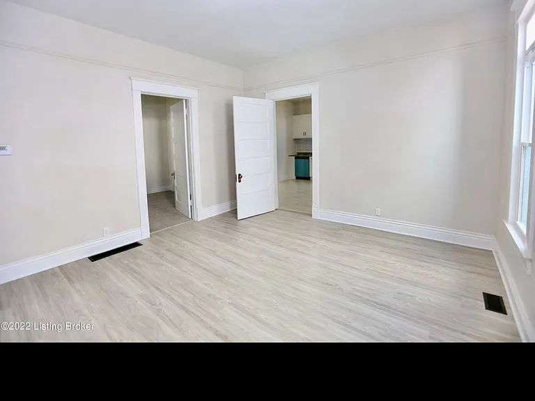 1332 Olive St — Photo 3