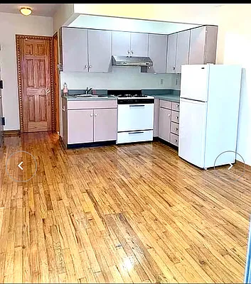 Rented by Evergreen Realty & Investments | media 4
