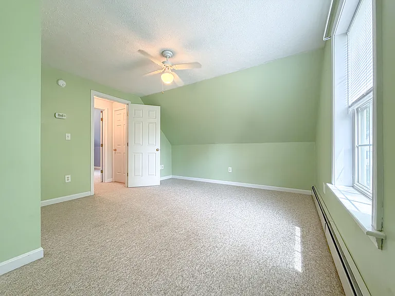 9 Dakota Dr — Photo 34