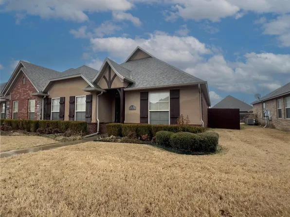 3200 SW Stonepoint Ave, Bentonville, AR 72713