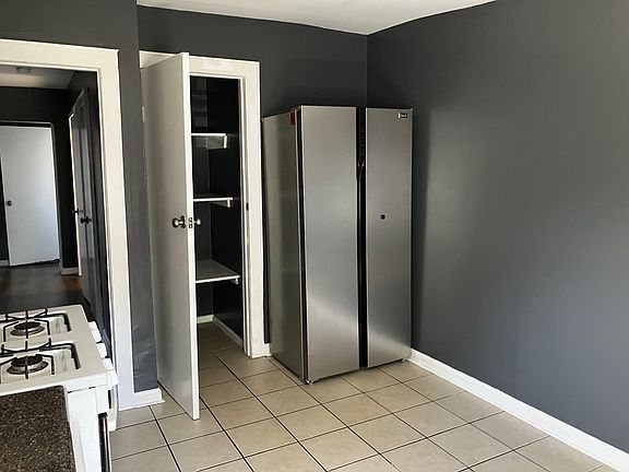 4th image of 202 Littleton Ave Floor 3