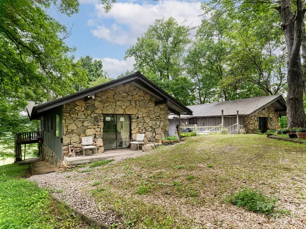 117 & 119 Icenhower Rd, Leicester, NC 28748
