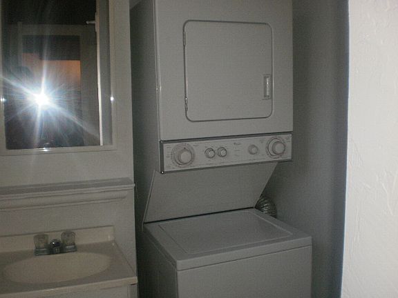 5th image of 399 Highland Ave