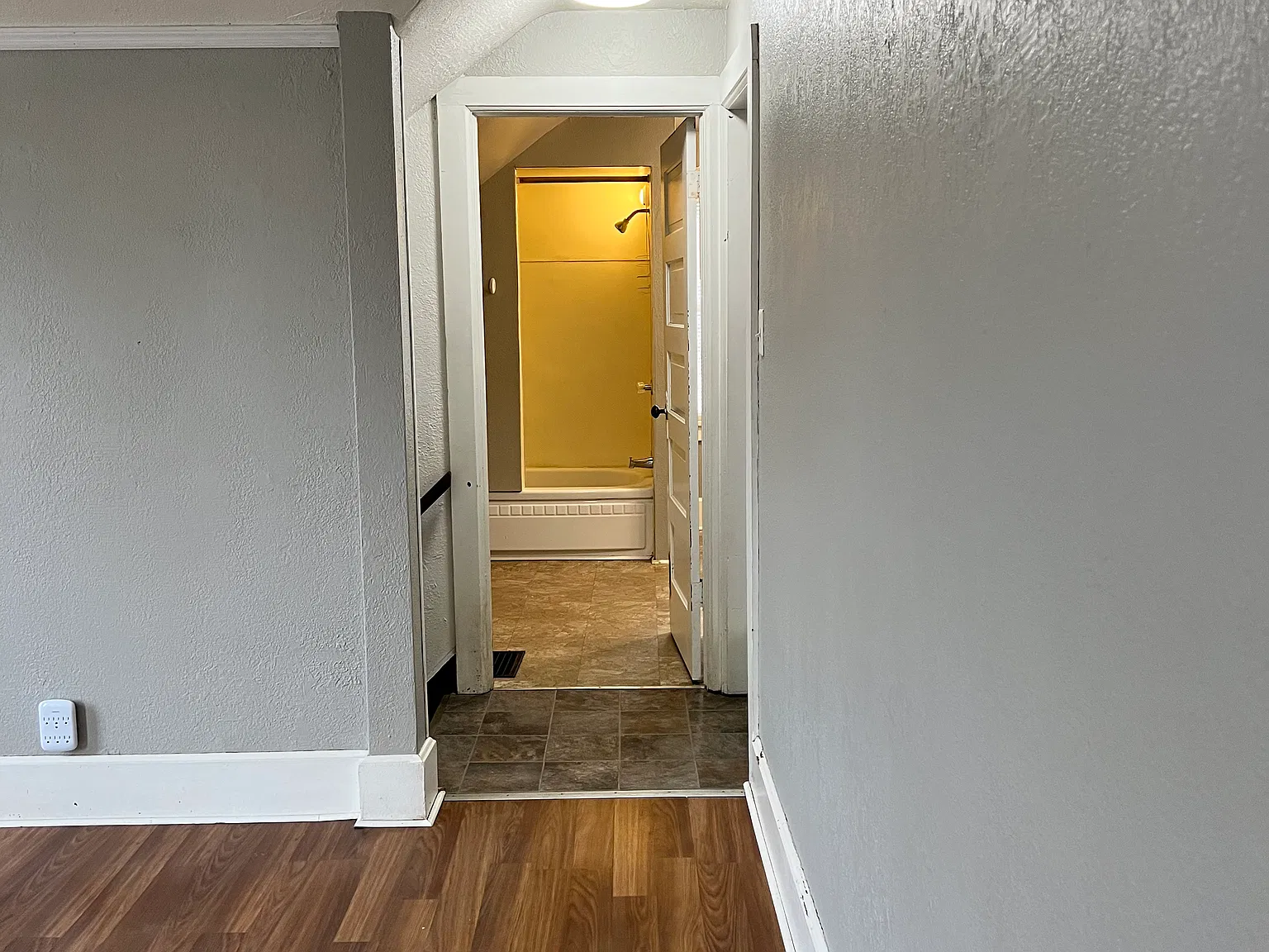 306 Forest Ave — Photo 2