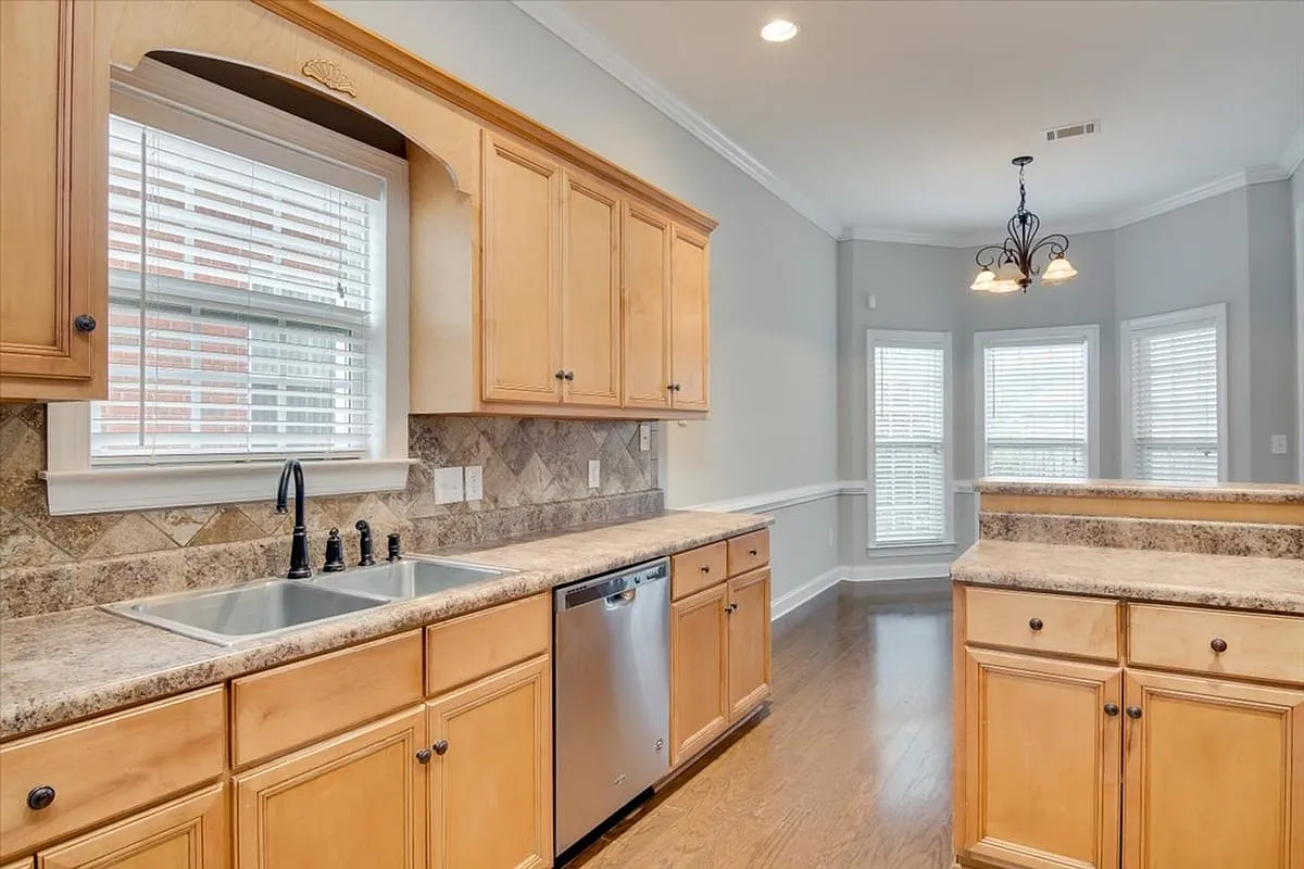 2507 Grier Circle - 2507 Grier Circle — Photo 3