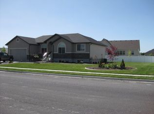 2543 W 2500 N, Clinton, UT 84015