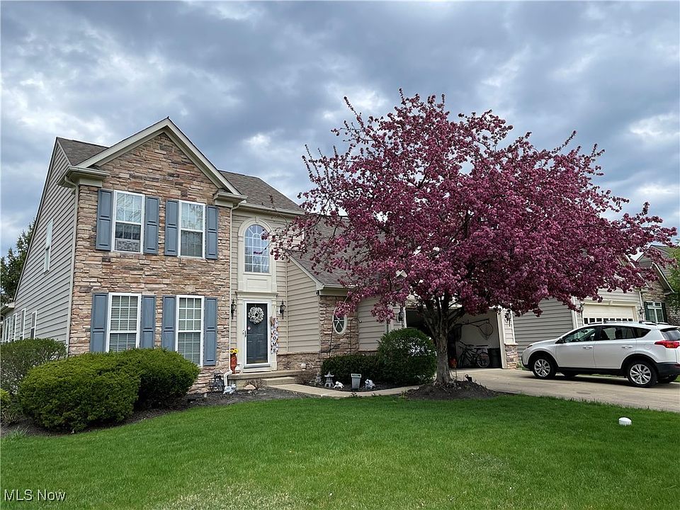 1st image of 200 Weatherstone Dr