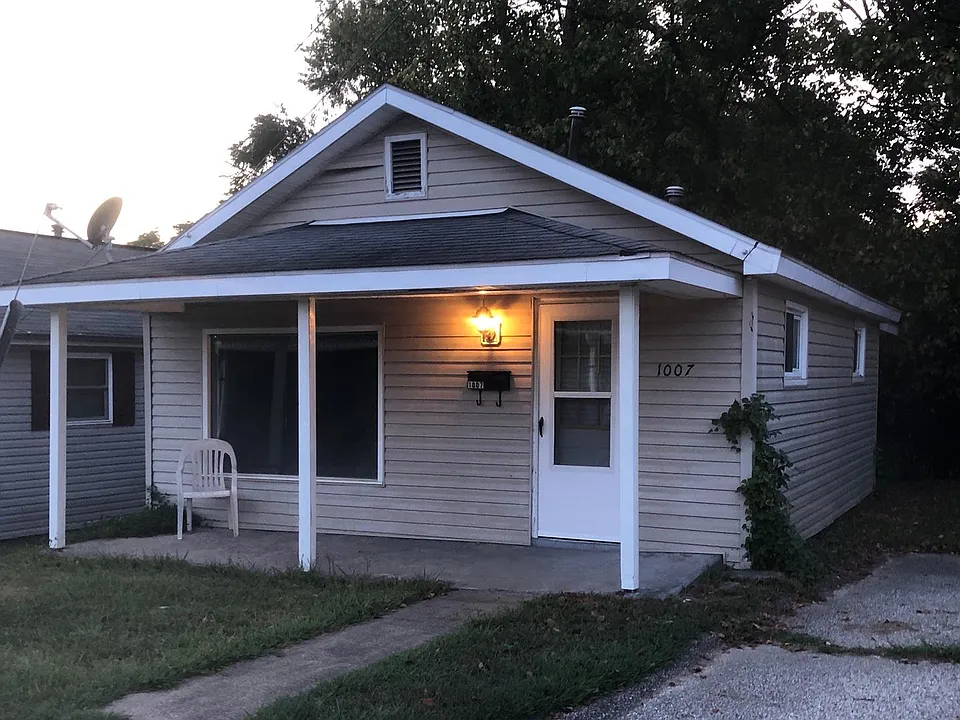 1007 Pine Rd