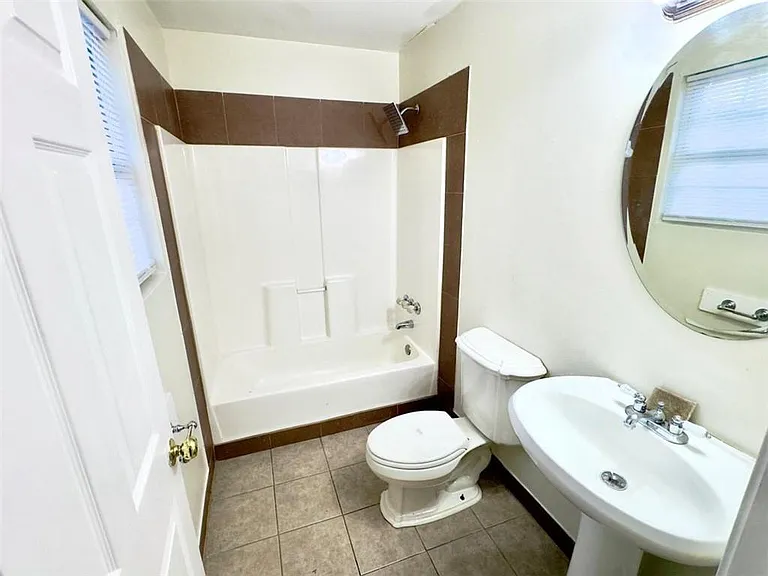 2020 Driftwood Cir — Photo 14
