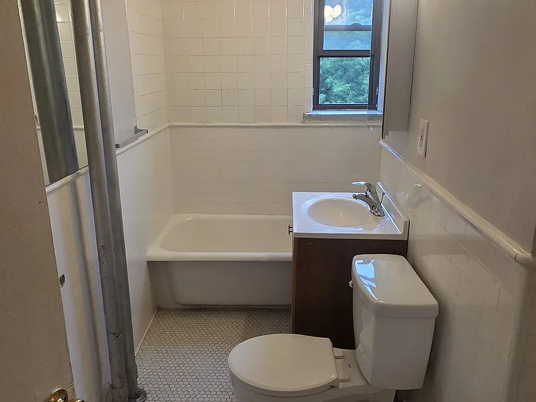655 Western Ave #12 — Photo 5