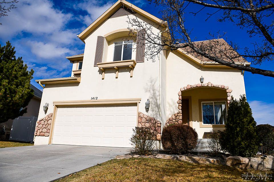 1st image of 1412 W Pinyon Pines Way