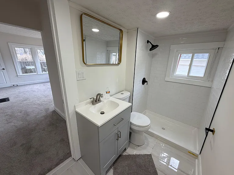 1278 W 102nd St #1 — Photo 15