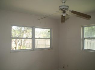 2411 Parson Ln, Sarasota, FL 34239