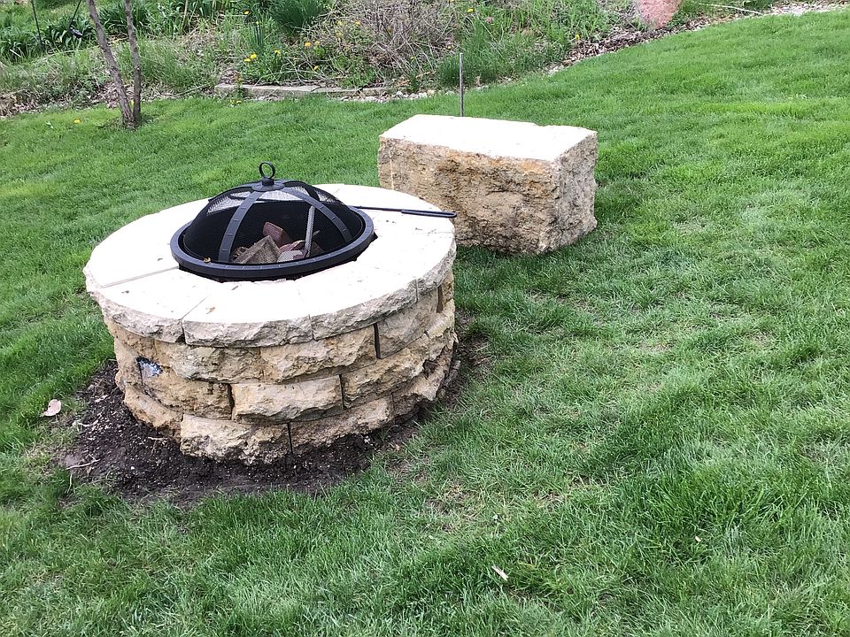 1st image of 344 Parkland Dr SE
