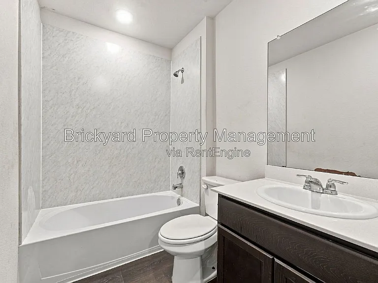 601 Banner Ave — Photo 1
