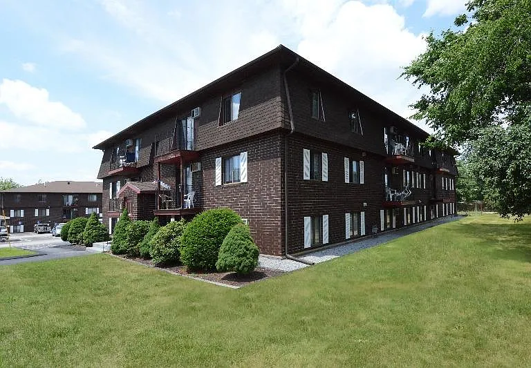 Valley Grove — Photo 18