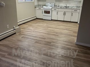 10842 116th St NW, Edmonton, AB T5H 3M5