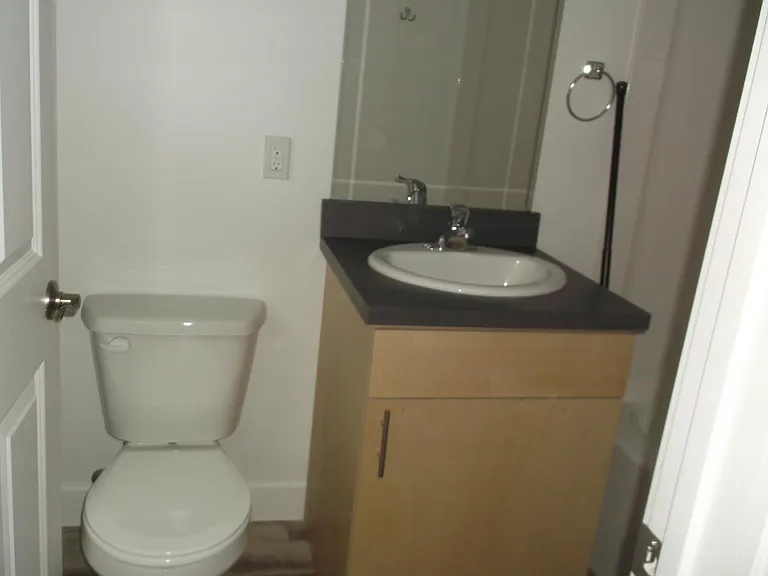517 S Almon St #204 — Photo 5