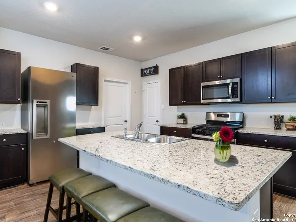 4831 Vogesite Path, San Antonio, TX 78253