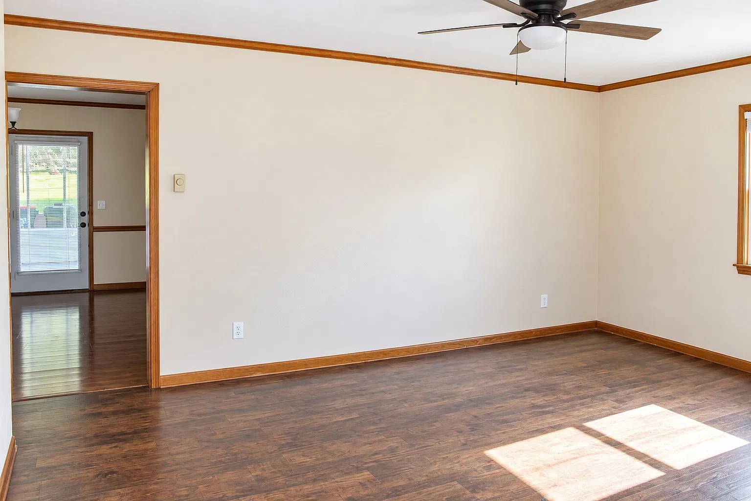2 bed, 1120 sqft, $2,200 — Photo 3