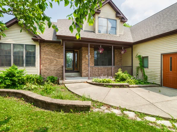 1524 Cindy Ln, Sandwich, IL 60548