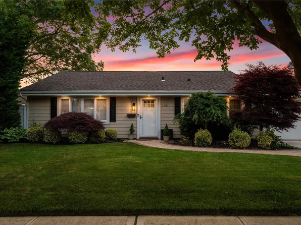 105 Shoreham Way, Merrick, NY 11566