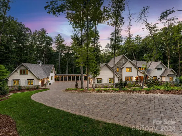 224 Fern Grove Ct, Asheville, NC 28803