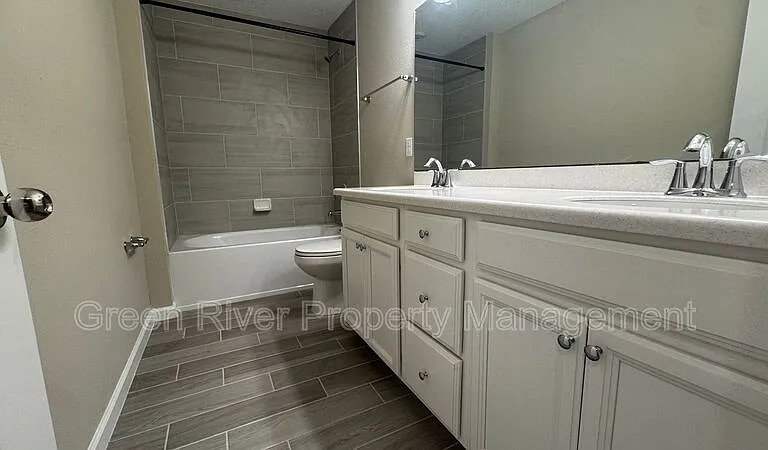 10361 Benson Lake Dr — Photo 16