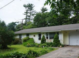 30 Dennis Ln, Wareham, MA 02571