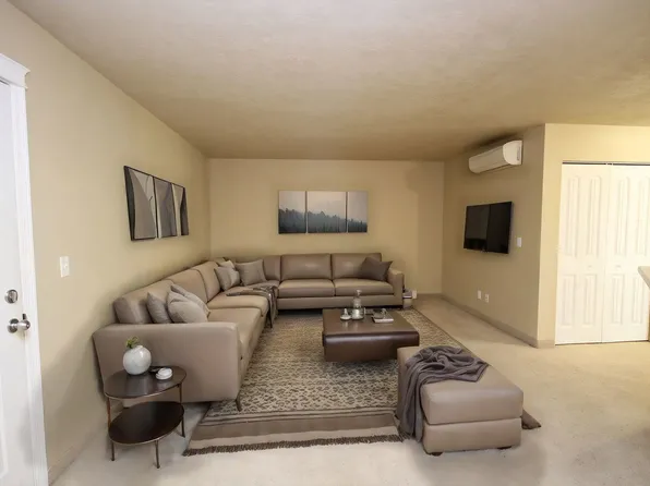 2326 14th Ave S APT 9, Great Falls, MT 59405