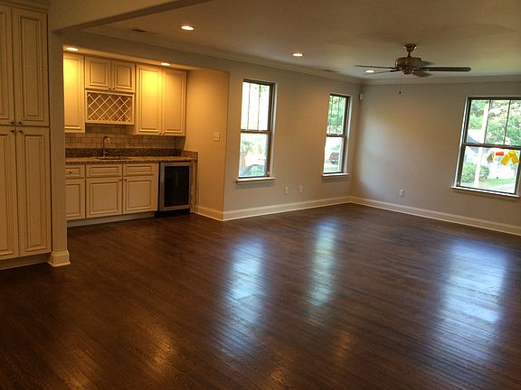 5th image of 3786 Kenwood Ave