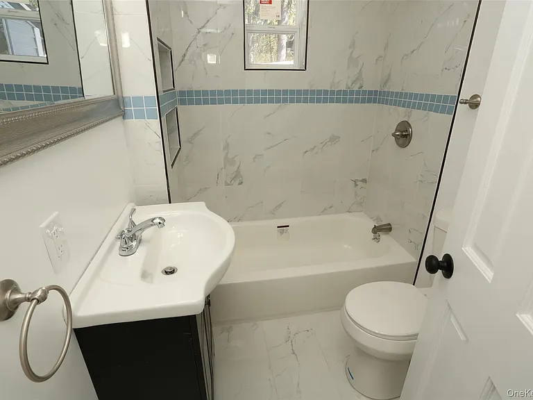 149 Brightwood Ave — Photo 12