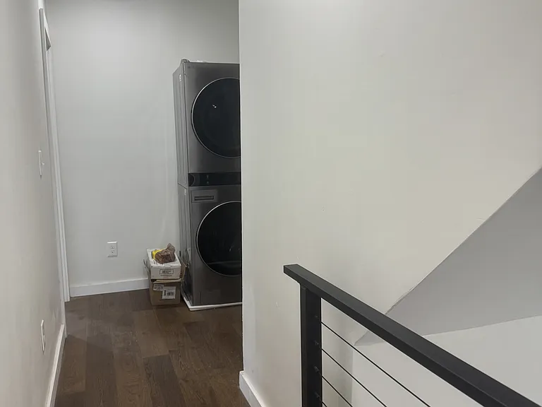510 Winfield St — Photo 25