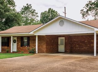 1209 Peggy Ln, Greenwood, MS 38930
