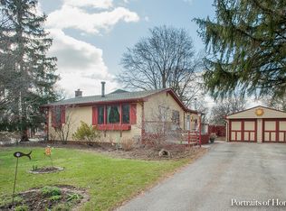 555 E Riordan Rd, Villa Park, IL 60181