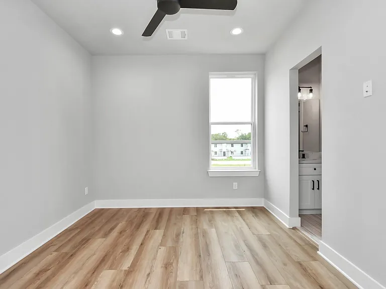 6817 Peerless St — Photo 23