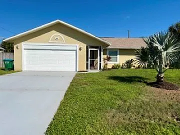 3 bed, 1302 sqft, $1,775 — Photo 1