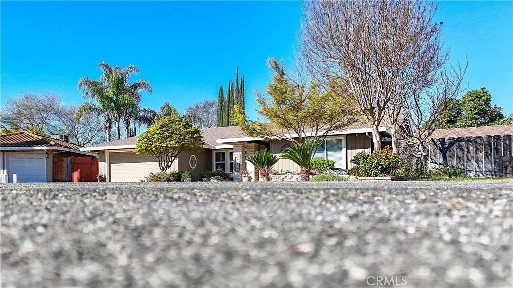 2109 La Paz Ct photo 1